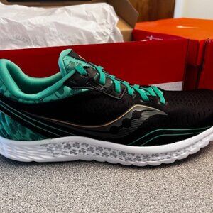 Saucony Special Edition Shamrock Running Kinvara 11